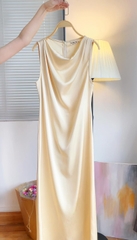 Đầm Lụa Cổ Đổ Sát Nách Xếp Ly