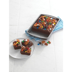 Khuôn Nướng Bánh Chống Dính GoodCook 04012 11 Inch x 7 Inch Nonstick Biscuit/ Brownie Rectangle Pan
