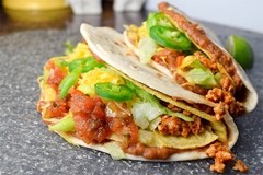 Ớt Jalapeno Cắt Lát Ngâm Dấm La Costena Nacho Pickled Jalapeno Peppers, Lon 2.8kg