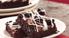 Bột Bánh Fudge Brownie Pha Sẵn Betty Crocker Fudge Brownie Mix Dutch Cocoa, Hộp 519g