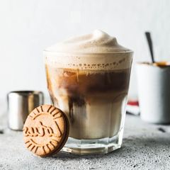 Bánh Quy Lotus Nhân Kem Lotus Biscoff Sandwich Biscoff Cream Cookies, Gói 150g (15 Bánh)