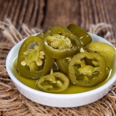 Ớt Xanh Jalapeno Xắt Lát Poco Loco Green Jalapeno Slices, Lọ 125g