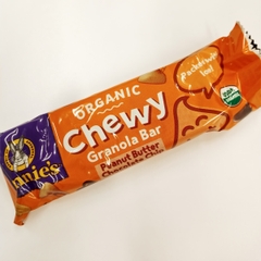 Thanh Ngũ Cốc Bơ Đậu Phộng Socola Hữu Cơ Annie's Organic Peanut Butter Chocolate Chewy Granola Bars, Hộp 6 Thanh x 25g