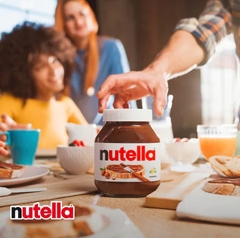 Bơ Hạt Phỉ Cacao Nutella Hazelnut Spread , Hũ Thủy Tinh 350g