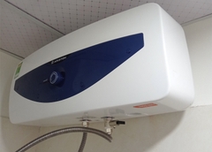 Bình nóng lạnh Ariston 20l BLU 20 SLIM