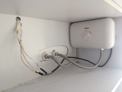 Máy nước nóng trực tiếp Ferroli Rita FS-4.5 TE (chống giật)