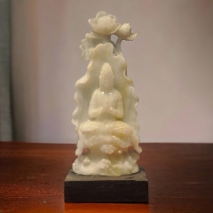 Tác phẩm Quan Thế Âm Bồ Tát Hoa Sen (KT 50cm x 20cm)