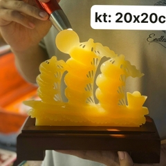 Tác phẩm Thuận buồm xuôi gió (KT 20 x 20cm)