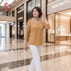 26022 - Áo Cổ Tròn Tay Lỡ Thêu Đại Hoa Đối Xứng Đính Đá