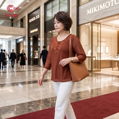 26022 - Áo Cổ Tròn Tay Lỡ Thêu Đại Hoa Đối Xứng Đính Đá