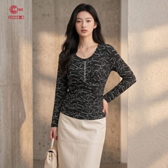 26060 - Áo Tay Dài Cổ Tròn Xoắn Eo Đính Khoen Đá