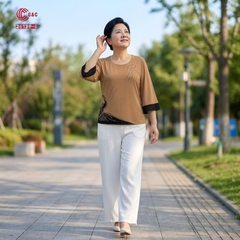 26139 - Áo Kiểu Tay Loe Thêu Chim Công Phối Đính Đá