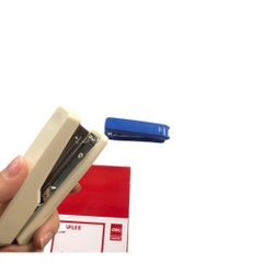 Dập ghim deli 0229