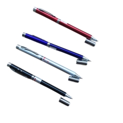 Bút chỉ bảng có đèn laze tặng 6 pin