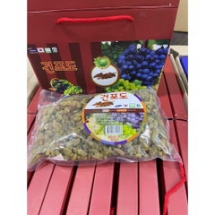 [Mã GROSALE2703 giảm 8% đơn 250K] Nho Khô Hàn Quốc Hộp Hàng Loại 1 - Hộp 1kg Cả Vỏ Là 1,2KG