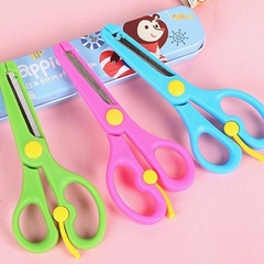 Kéo Thủ Công  Trợ Lực Đảm Bảo An Toàn Cho Bé Mới Tập Cắt Giấy
