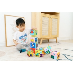 Bộ 8 Đồ Chơi Hình Khối Xúc Xắc Vui Nhộn Lalala Baby