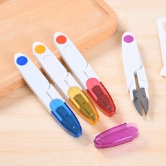 Kéo bấm có nắp đậy