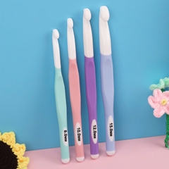 Kim móc nhựa lớn