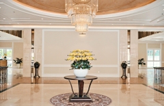 GOLDEN IMPERIAL HOTEL