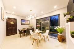 WHITE VILLA