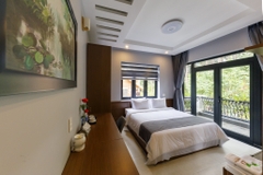 WHITE VILLA