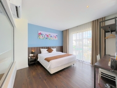 STILLUS BOUTIQUE HOTEL