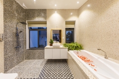 WHITE NAM HỒ VILLA