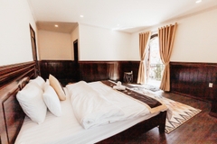 NAM HỒ 8.3 VILLA