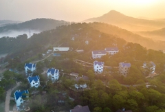 SUNSET VILLA