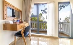 SUNRISE VILLA