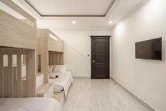 PARI VILLA