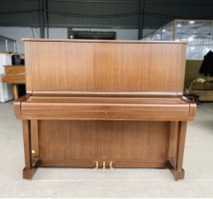 YAMAHA U5