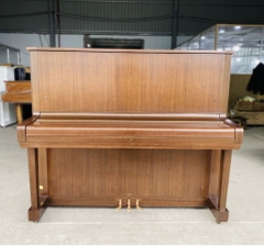 YAMAHA U5