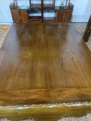 Sập chân quỳ đục tay sắc nét