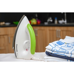 Bàn ủi khô PANASONIC