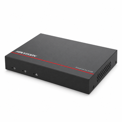 Đầu ghi IP 4 kênh tích hợp ổ cứng SSD Hikvision DS-E04NI-Q1/4P