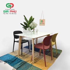 Bộ bàn ăn mặt đá chân gỗ Howard 4 ghế chân nhựa đúc lỗ Hol - BBG9