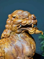 Tượng Nghê phong thủy gỗ hương ta