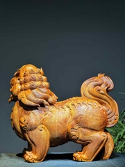 Tượng Nghê phong thủy gỗ hương ta
