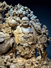 Tượng Ngài Di Lạc gỗ Nu ngọc am thơm