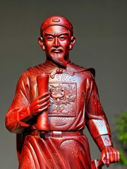 Tượng Ngài Hưng Đạo Đại Vương Trần Quốc Tuấn Gỗ Vương Mộc Tử Đàn Đỏ