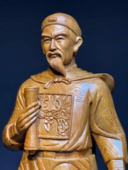 Tượng Ngài Trần Quốc Tuấn  gỗ ngọc am thơm