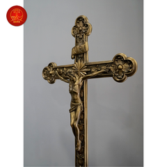 Thánh Giá Công Giáo Hoa Đào Có Đế 90 cm - Màu Cổ Điển