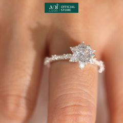 Nhẫn Bạc Nữ ADJ 6 Cánh Nhọn Viên Chủ To Viền Nạm Đá Lấp Lánh