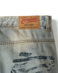 Eleven Distresed Jeans