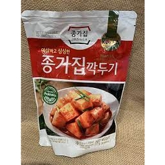 Kim chi củ cải cắt miếng 500g Jongga thực phẩm ăn kèm 100% nhập khẩu Hàn Quốc