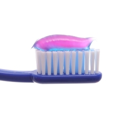 KEM ĐÁNH RĂNG CLOSEUP LỬA BĂNG 180G THƠM MÁT ĐẾN TỪNG HƠI THỞ