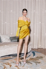 Đầm Body Ngắn Tay Dài Trễ Vai Xẻ Tà