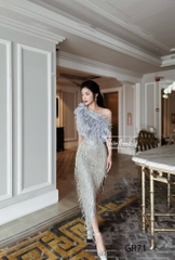 Đầm TK Dài Xoè Tua Rua Lệch Vai Lông Vũ